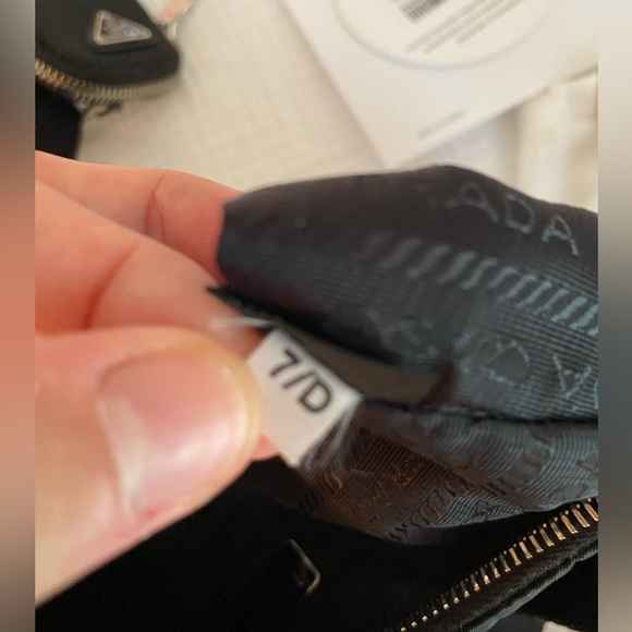 Prada Nylon Re-edition 2005 Shoulder Bag black - Picture 9 of 16